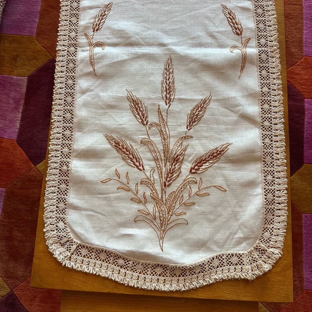 Handmade Embroidered Cream and Brown Wheat Table Runner - Picture 2 of 3